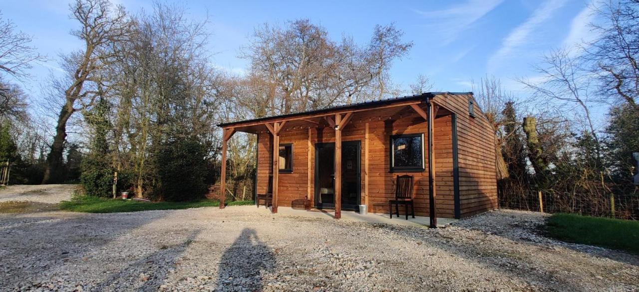 Kingfisher Cabin - Wild Escapes Wrenbury Off Grid Glamping - Ages 12 And Over Baddiley Esterno foto
